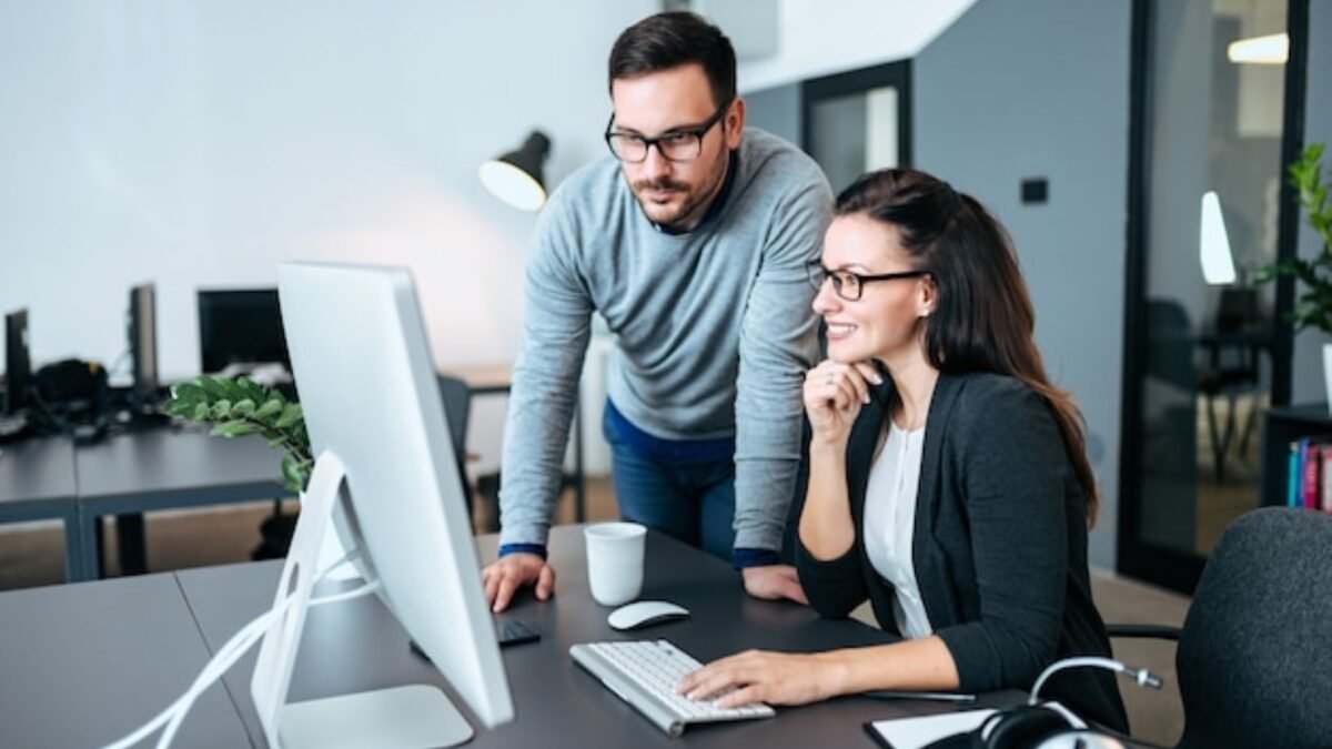 Microsoft Project - Apple Computers